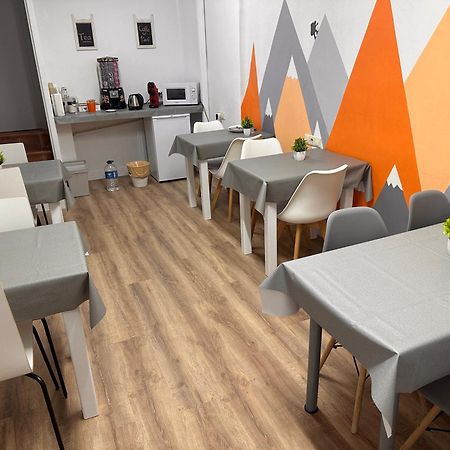 Hostal Ars Puigcerdà Zewnętrze zdjęcie