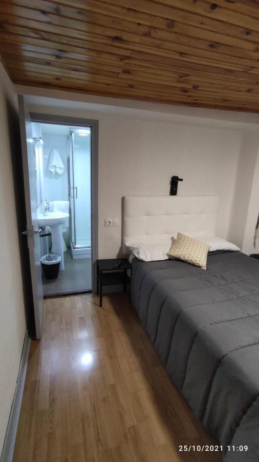 Hostal Ars Puigcerdà Zewnętrze zdjęcie