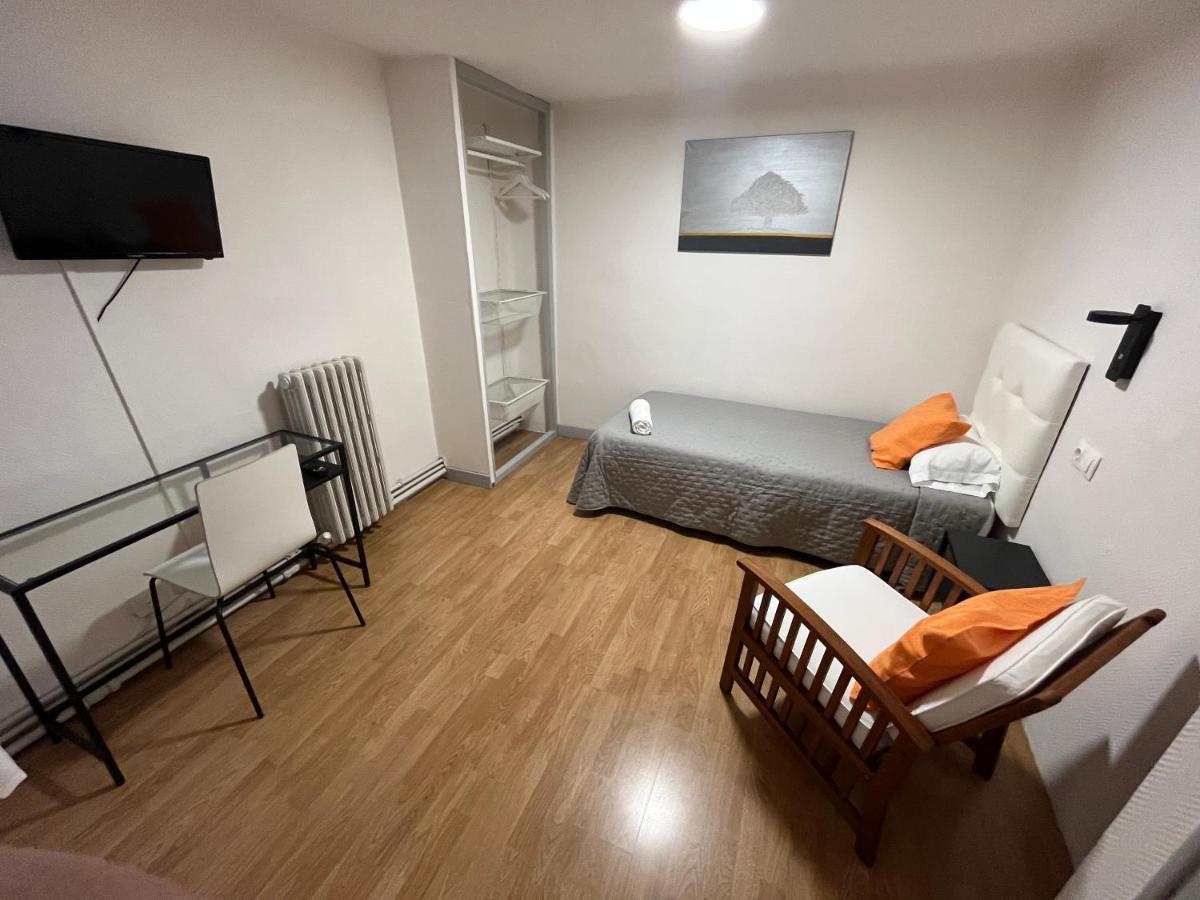 Hostal Ars Puigcerdà Zewnętrze zdjęcie