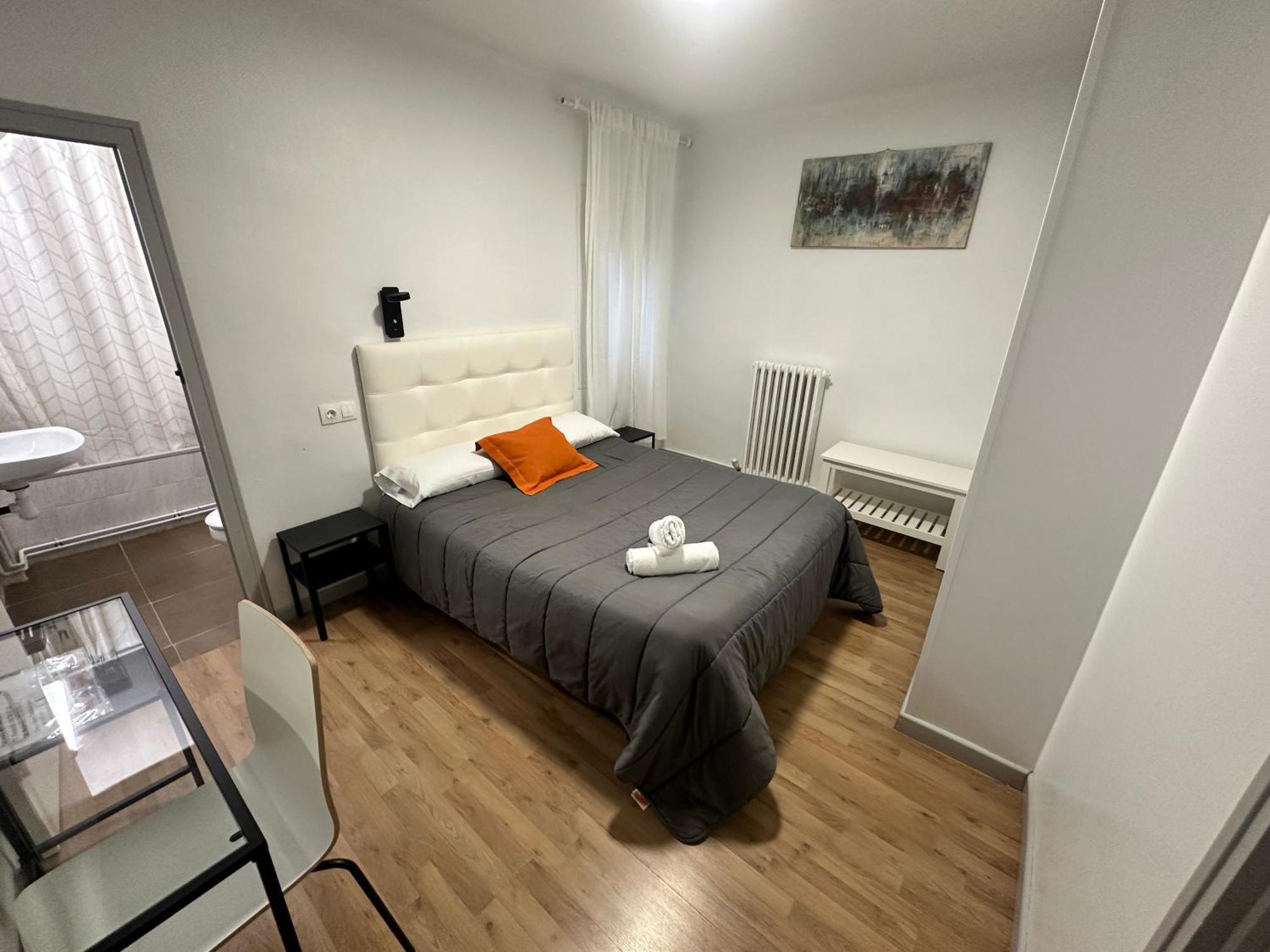 Hostal Ars Puigcerdà Zewnętrze zdjęcie