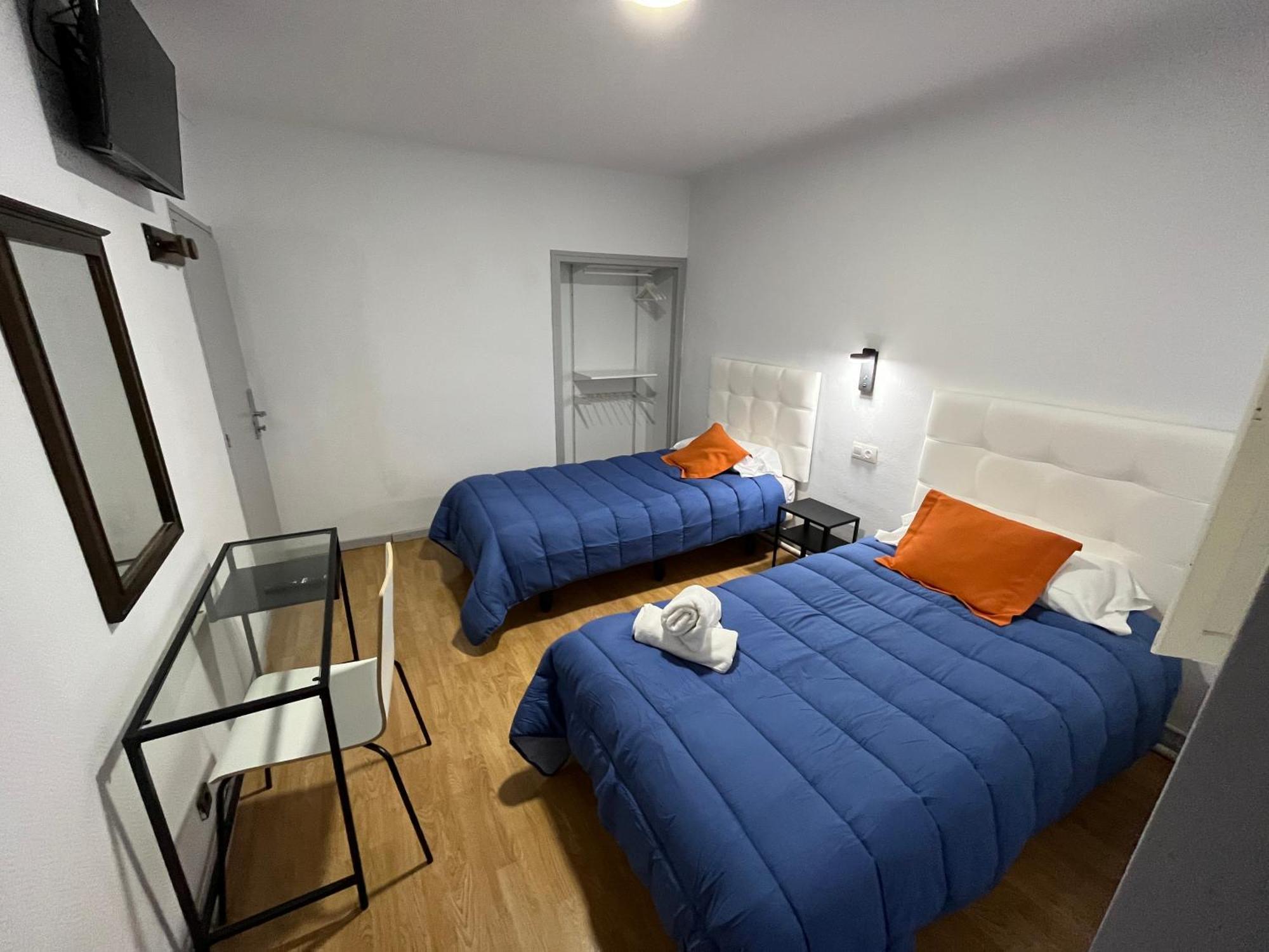 Hostal Ars Puigcerdà Zewnętrze zdjęcie