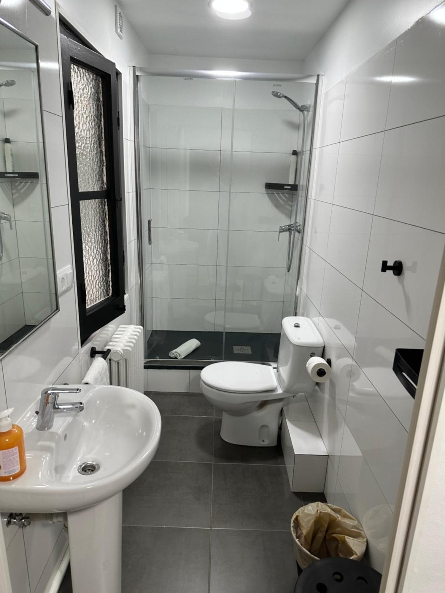 Hostal Ars Puigcerdà Zewnętrze zdjęcie