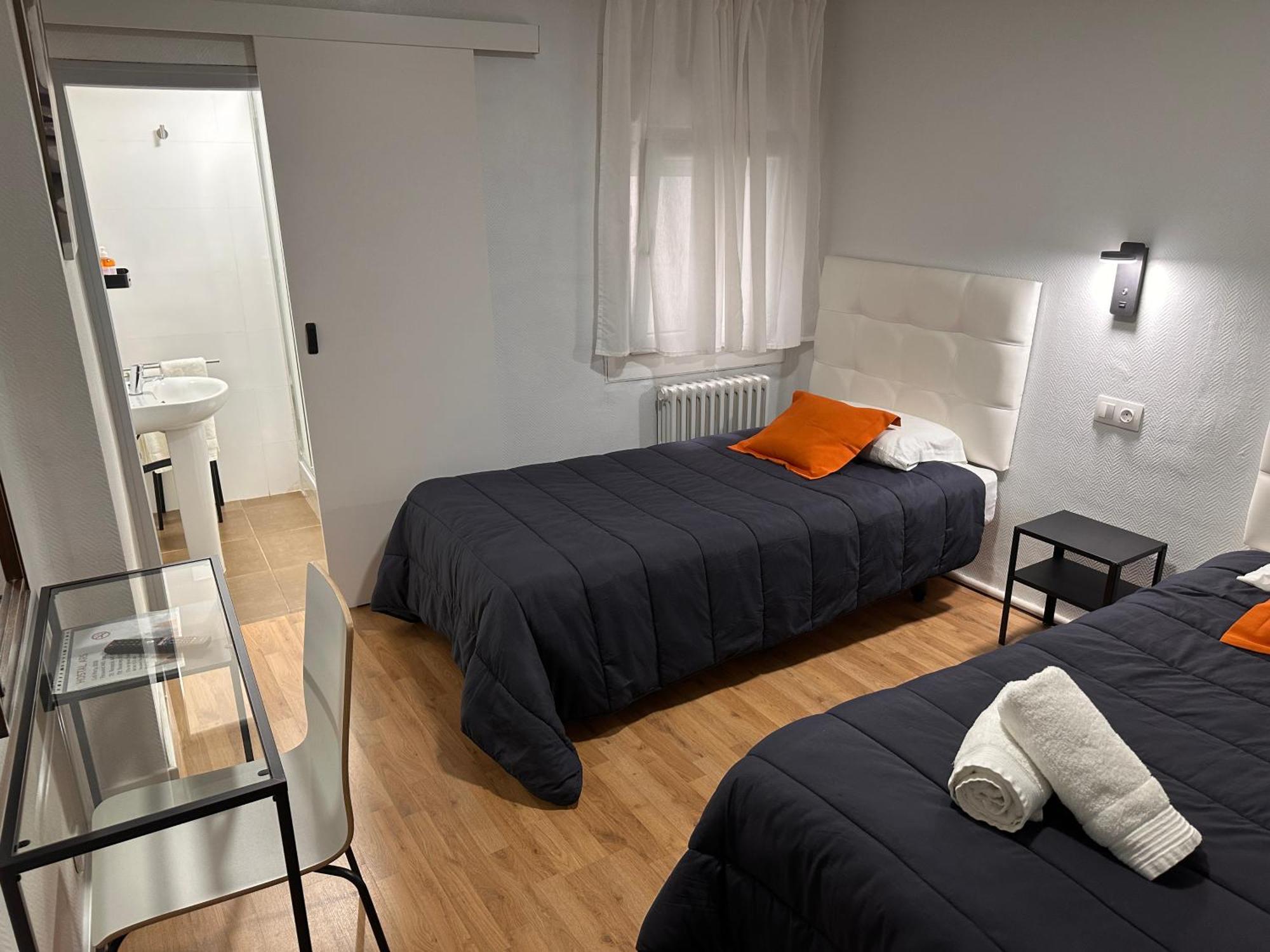 Hostal Ars Puigcerdà Zewnętrze zdjęcie